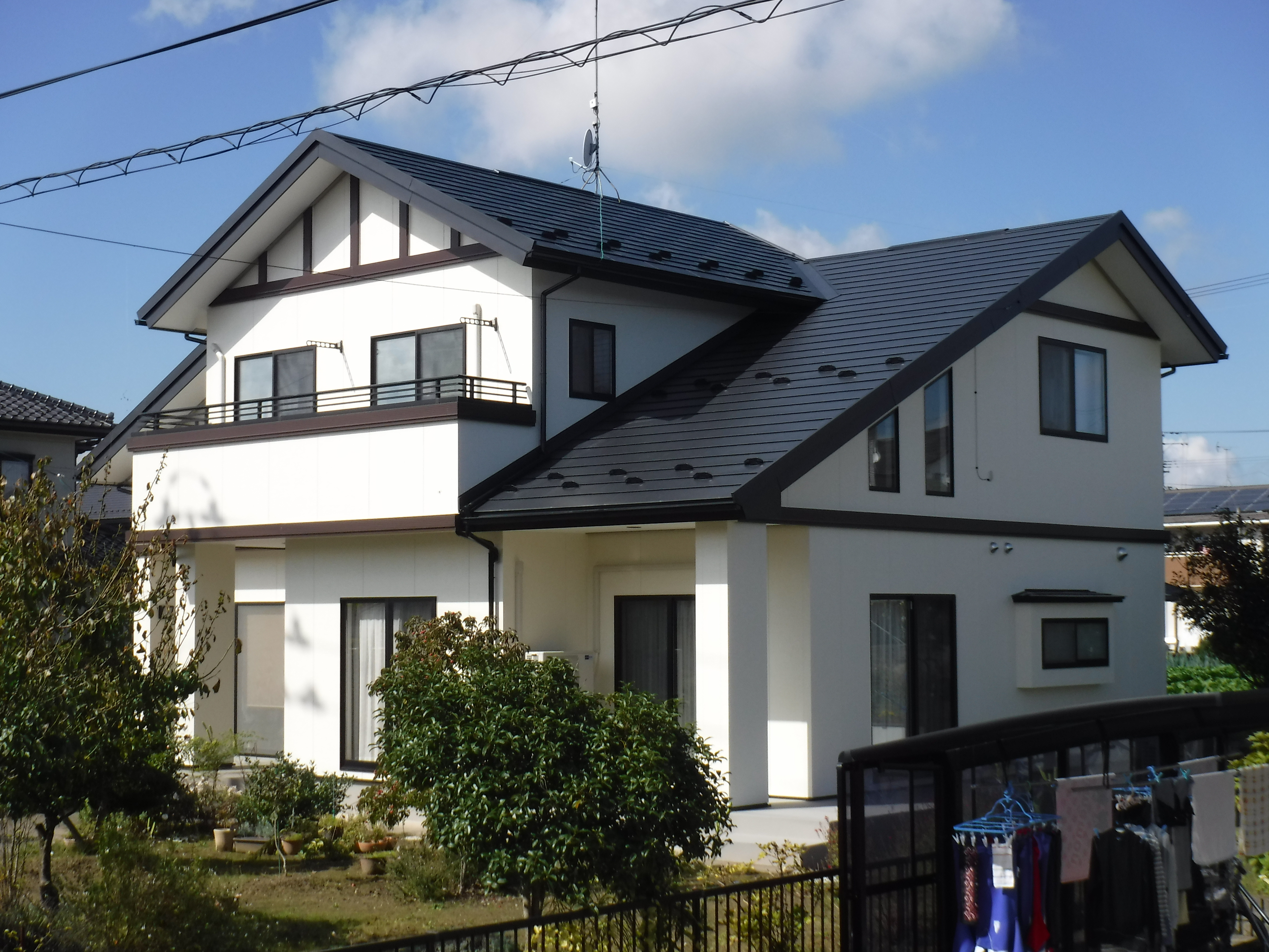 須賀川市　屋根重ね葺き　外壁塗装　付帯部塗装